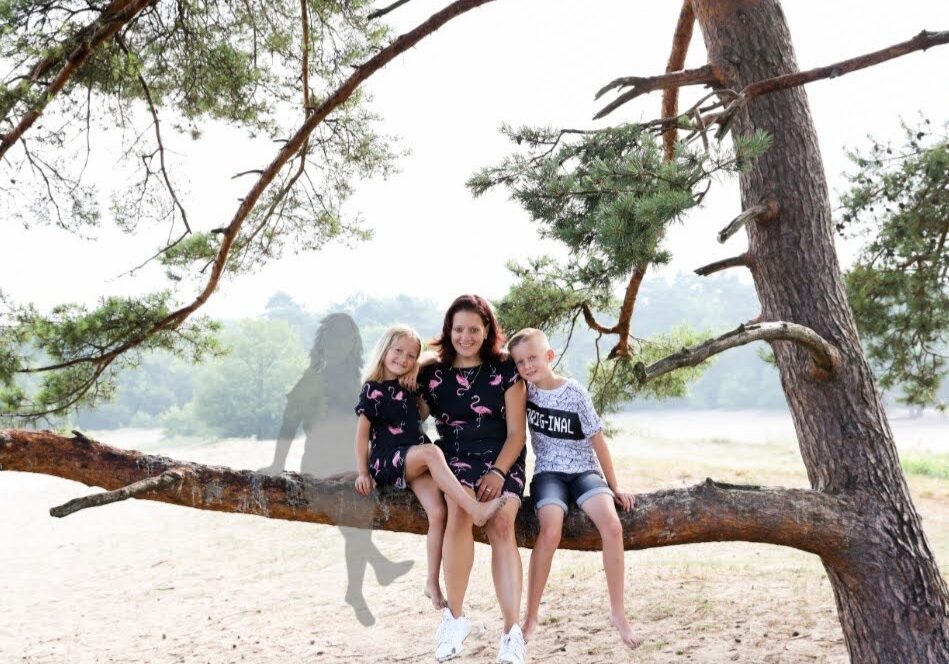 Schaduw foto, Das Knuss fotografie, Noord-HollandOp jouw foto ontbreekt er altijd iemand ! Jouw gezinsfoto, met ruimte voor gemis, Schaduw Foto, Noord-Holland, Hoorn, IJselmeer, Enkhuizen, Lelystad